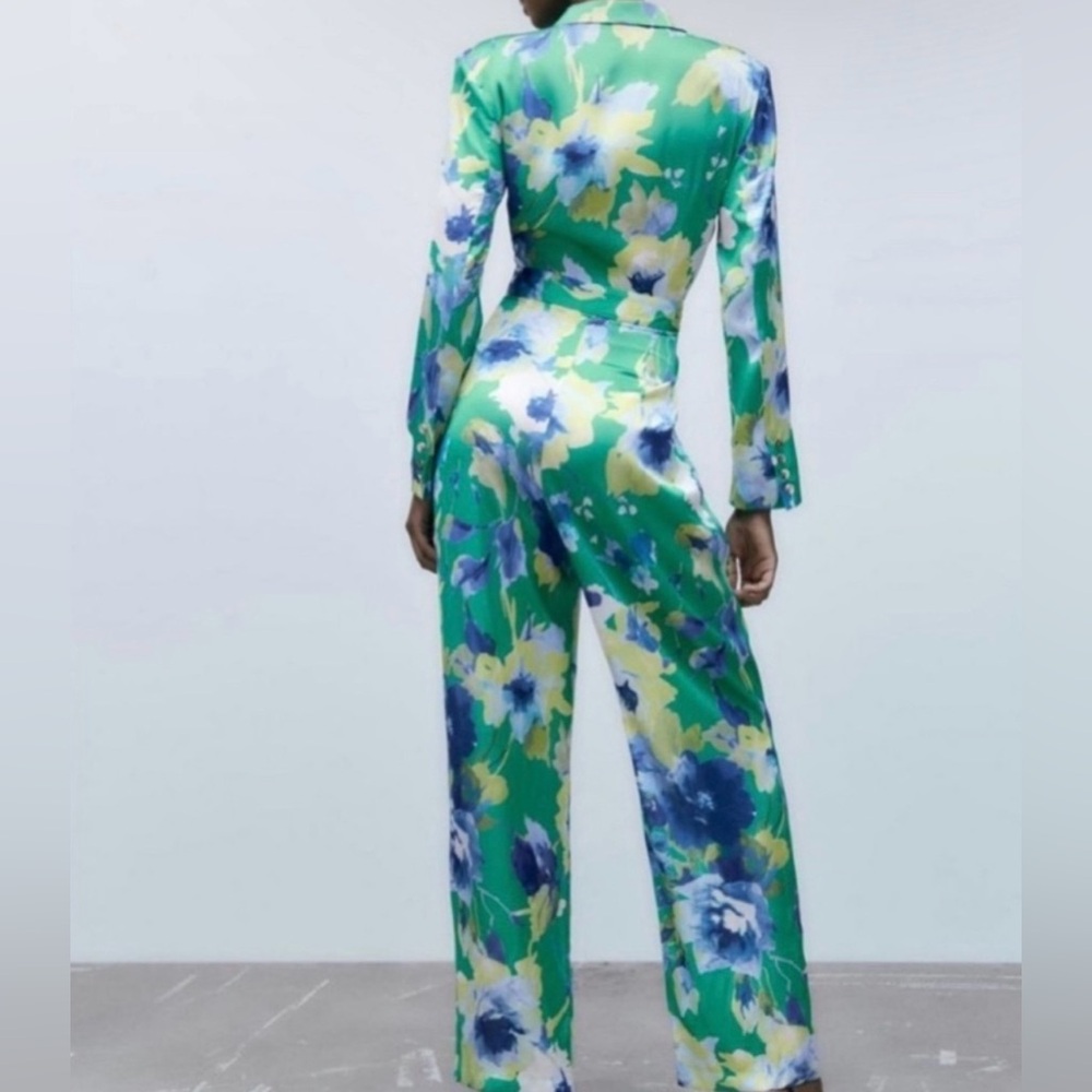 NWOT Zara jumpsuit - Picture 2 of 3